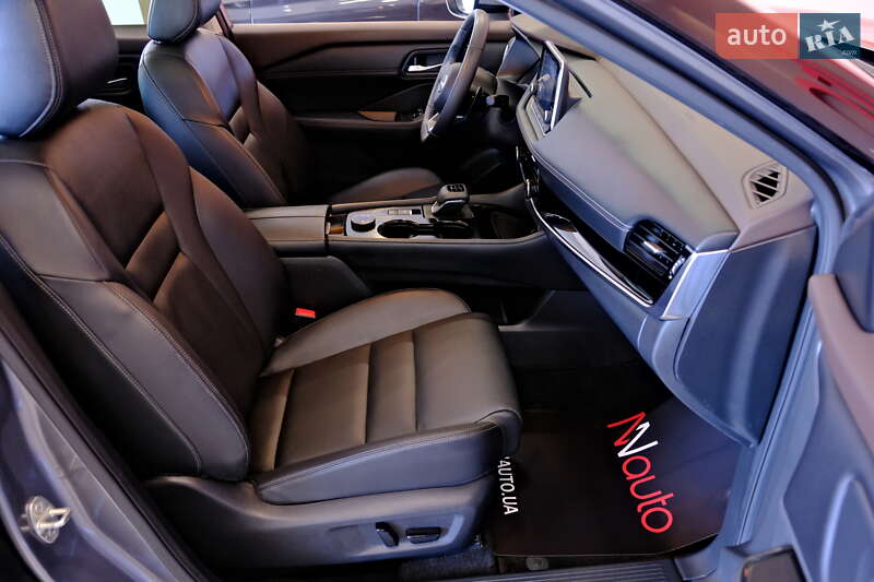 Внедорожник / Кроссовер Nissan Rogue 2023 в Одессе