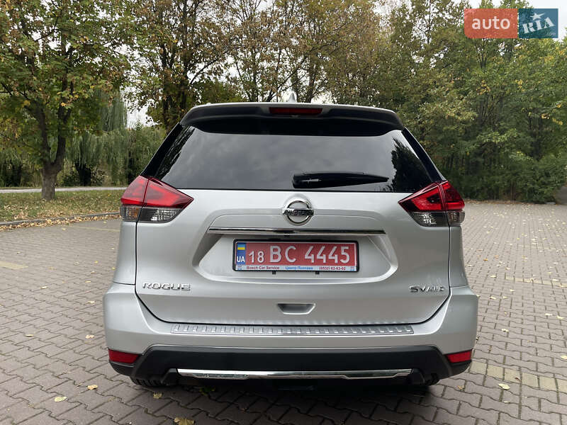 Позашляховик / Кросовер Nissan Rogue 2018 в Миргороді