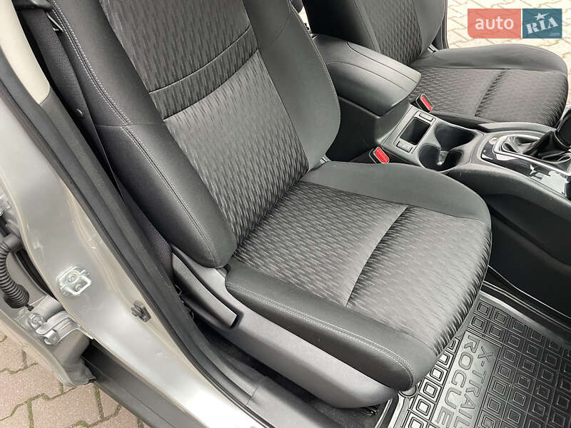 Позашляховик / Кросовер Nissan Rogue 2018 в Миргороді