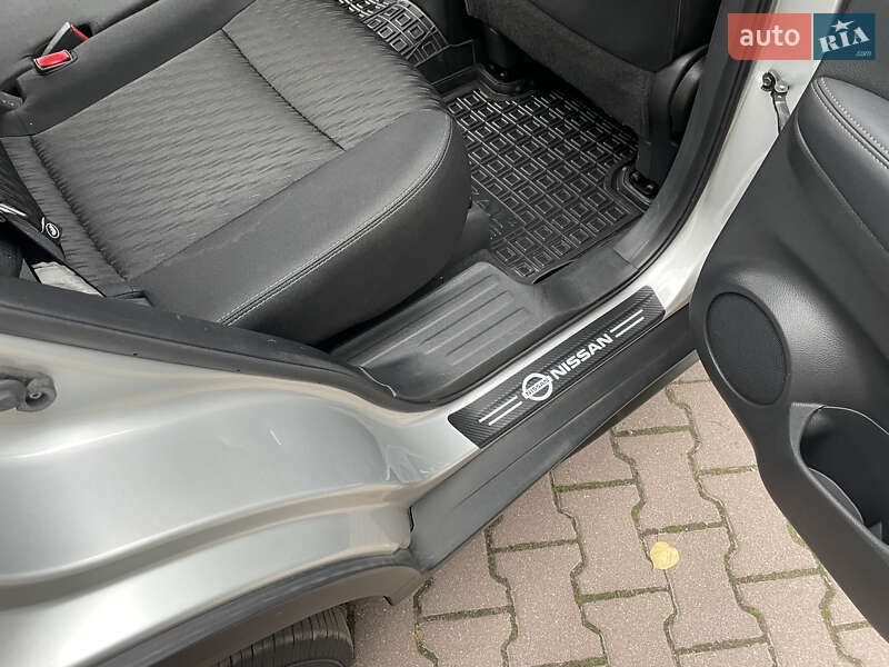 Позашляховик / Кросовер Nissan Rogue 2018 в Миргороді