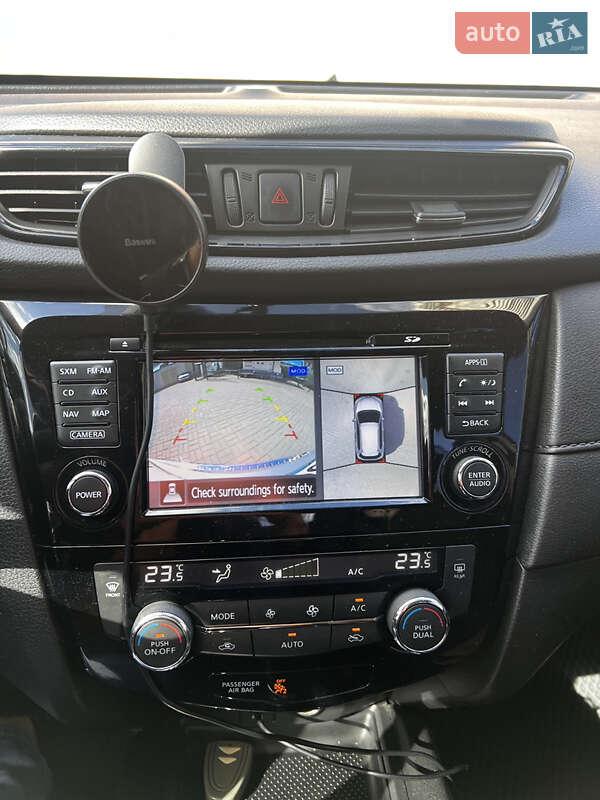 Позашляховик / Кросовер Nissan Rogue 2017 в Києві