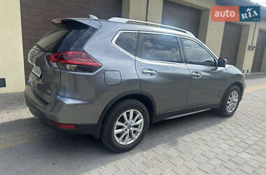 Внедорожник / Кроссовер Nissan Rogue 2018 в 