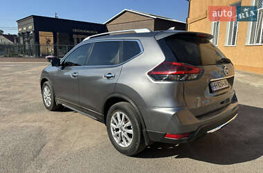 Внедорожник / Кроссовер Nissan Rogue 2018 в 