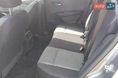 Внедорожник / Кроссовер Nissan Rogue 2023 в 