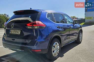 Внедорожник / Кроссовер Nissan Rogue 2017 в 