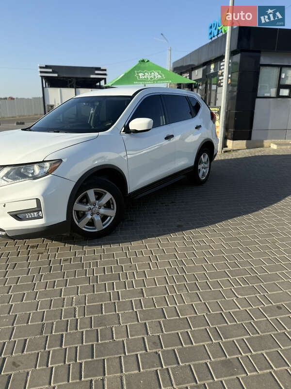 Внедорожник / Кроссовер Nissan Rogue 2017 в Одессе