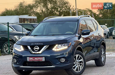 Внедорожник / Кроссовер Nissan Rogue 2015 в Киеве