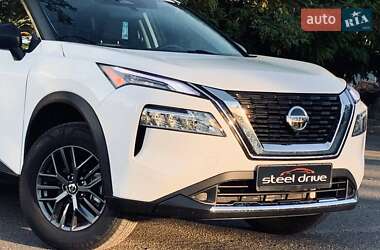 Внедорожник / Кроссовер Nissan Rogue 2021 в 