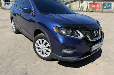 Внедорожник / Кроссовер Nissan Rogue 2017 в Ахтырке