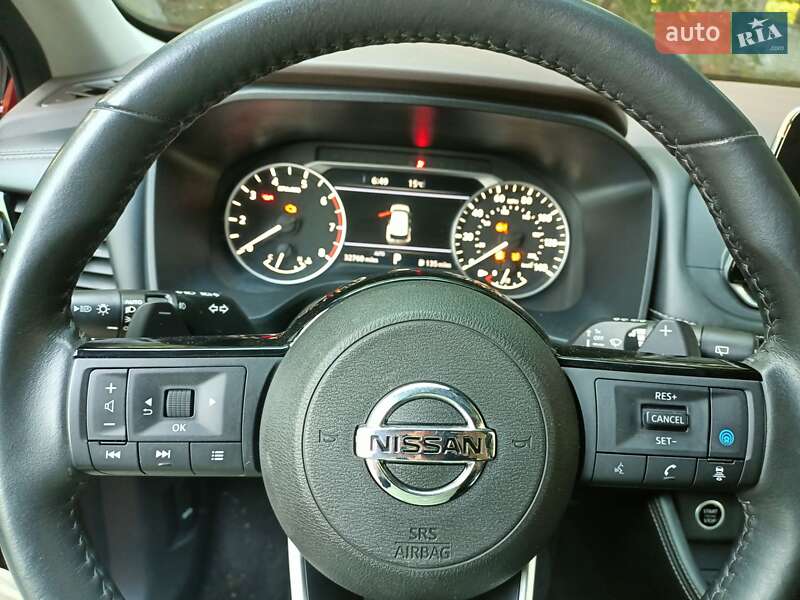 Внедорожник / Кроссовер Nissan Rogue 2022 в Днепре