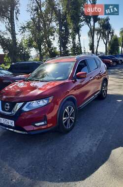 Внедорожник / Кроссовер Nissan Rogue 2017 в Полтаве