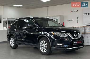 Внедорожник / Кроссовер Nissan Rogue 2017 в Киеве
