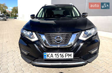 Внедорожник / Кроссовер Nissan Rogue 2017 в Киеве