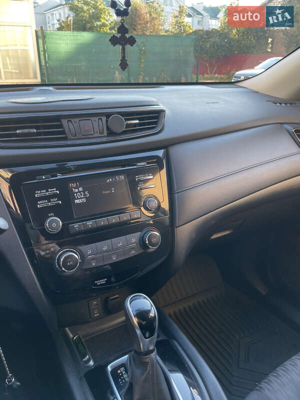 Внедорожник / Кроссовер Nissan Rogue 2016 в Киеве фото 41 Внедорожник / Кроссовер Nissan Rogue 2016 в Киеве