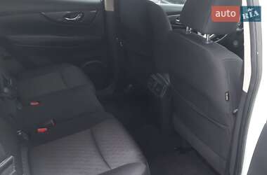Позашляховик / Кросовер Nissan Rogue 2017 в 