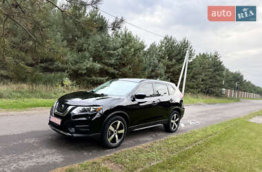 Внедорожник / Кроссовер Nissan Rogue 2018 в Киеве