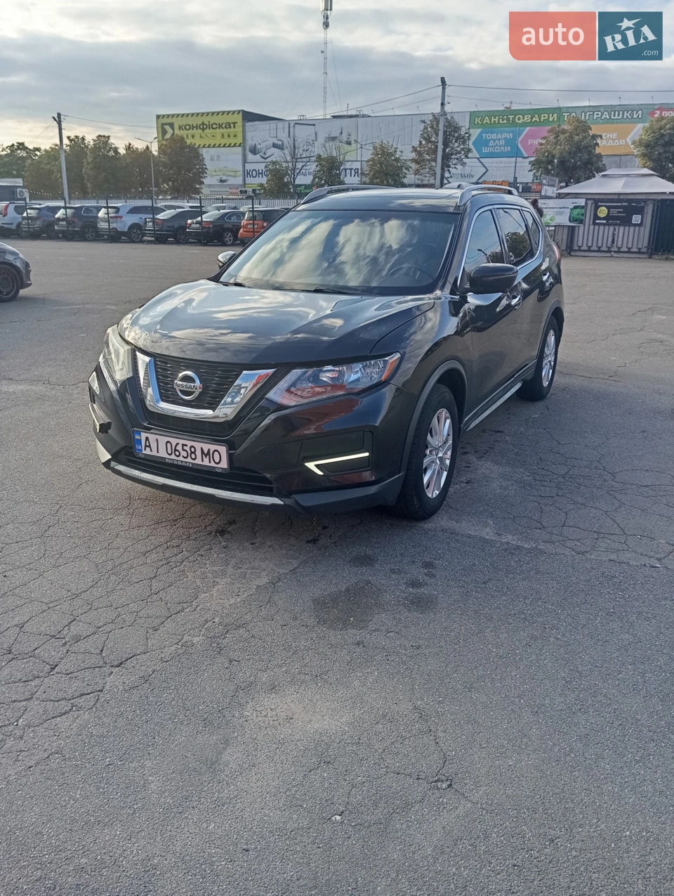 2017 Nissan Rogue - мініатюра 8