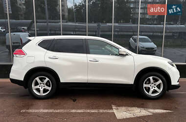 Внедорожник / Кроссовер Nissan Rogue 2014 в 