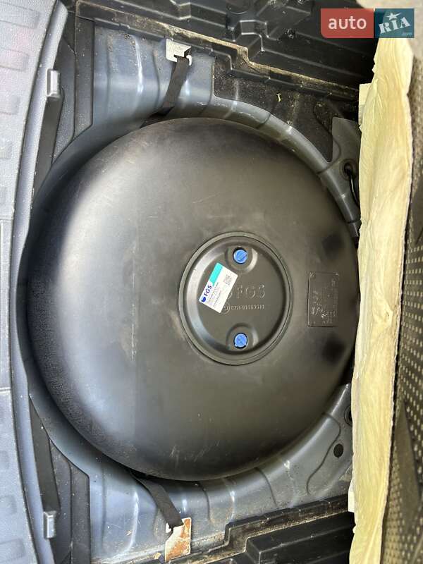 Внедорожник / Кроссовер Nissan Rogue 2017 в Хмельницком