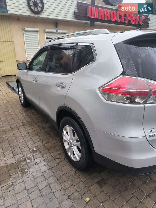 Позашляховик / Кросовер Nissan Rogue 2014 в Одесі