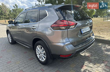 Внедорожник / Кроссовер Nissan Rogue 2018 в 