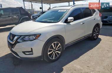 Внедорожник / Кроссовер Nissan Rogue 2019 в 
