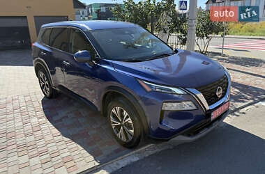 Позашляховик / Кросовер Nissan Rogue 2021 в Києві