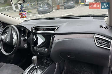 Внедорожник / Кроссовер Nissan Rogue 2015 в 