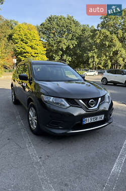 Внедорожник / Кроссовер Nissan Rogue 2016 в Полтаве