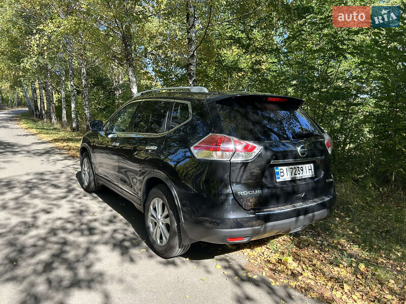 Внедорожник / Кроссовер Nissan Rogue 2016 в Лубнах