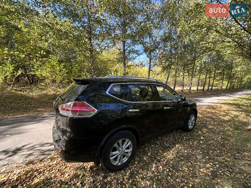 Внедорожник / Кроссовер Nissan Rogue 2016 в Лубнах