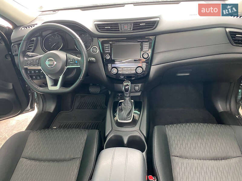 Позашляховик / Кросовер Nissan Rogue 2020 в Кременчуці