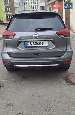 Внедорожник / Кроссовер Nissan Rogue 2019 в 