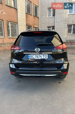 Внедорожник / Кроссовер Nissan Rogue 2020 в 