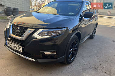 Внедорожник / Кроссовер Nissan Rogue 2020 в 