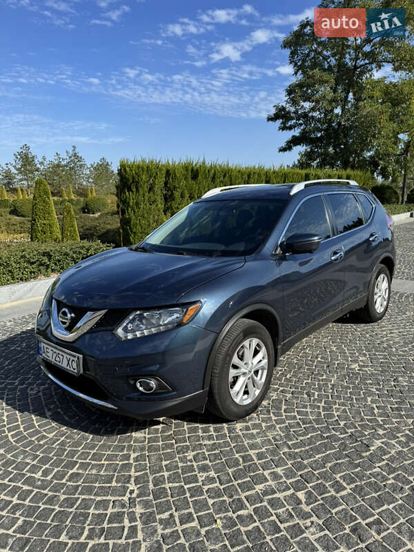 Позашляховик / Кросовер Nissan Rogue 2016 в Дніпрі