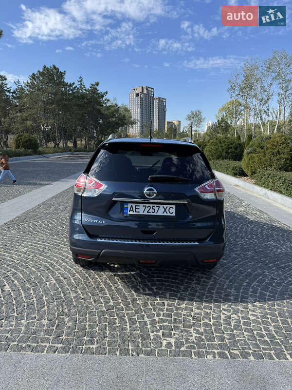 Позашляховик / Кросовер Nissan Rogue 2016 в Дніпрі