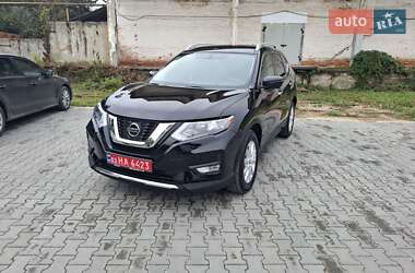 Внедорожник / Кроссовер Nissan Rogue 2018 в Луцке