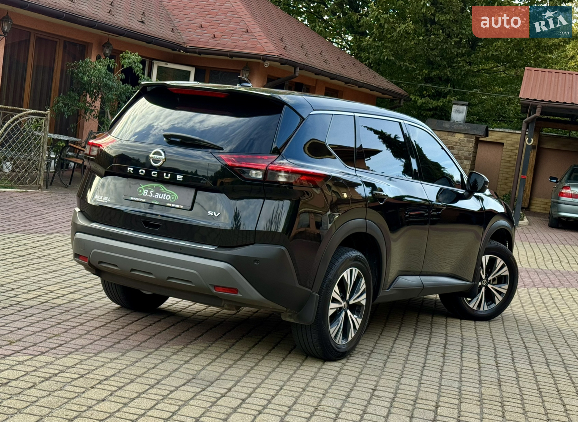 2021 Nissan Rogue - мініатюра 4