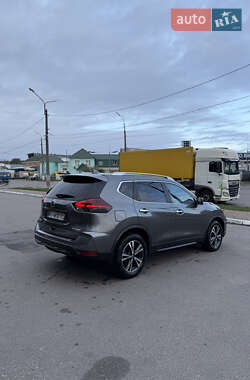 Внедорожник / Кроссовер Nissan Rogue 2019 в 