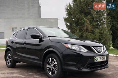 Позашляховик / Кросовер Nissan Rogue 2018 в Рівному