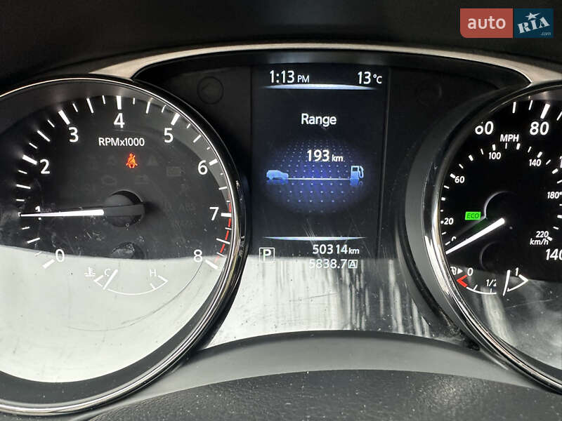 Внедорожник / Кроссовер Nissan Rogue 2016 в Киеве