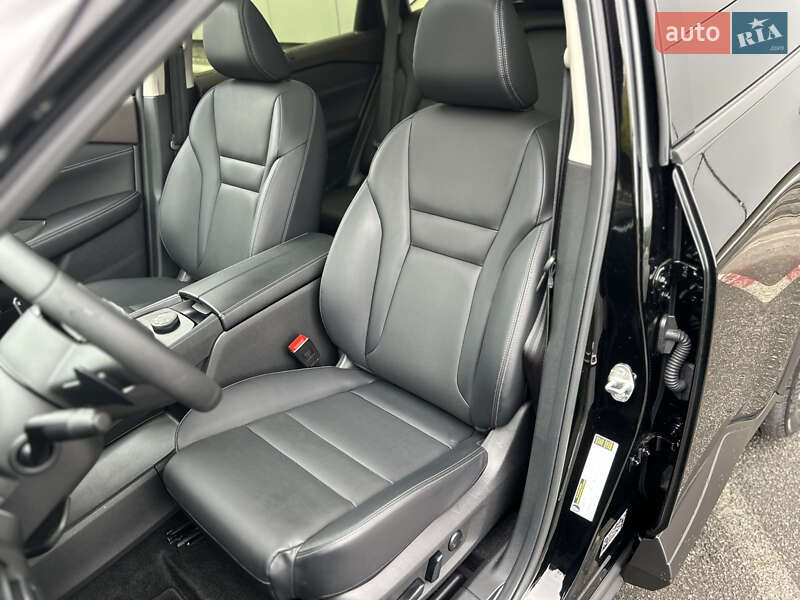 Внедорожник / Кроссовер Nissan Rogue 2023 в Броварах