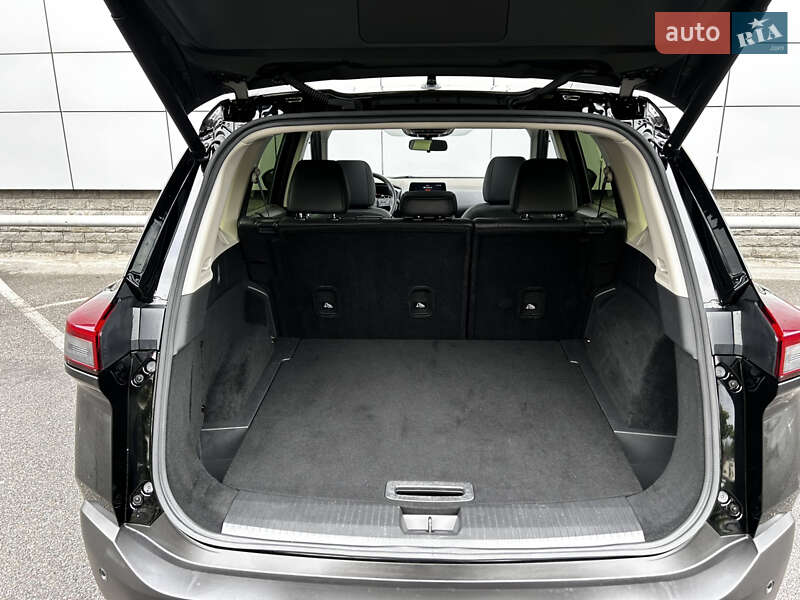 Внедорожник / Кроссовер Nissan Rogue 2023 в Броварах