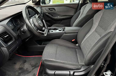 Внедорожник / Кроссовер Nissan Rogue 2021 в 