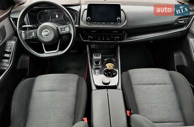 Внедорожник / Кроссовер Nissan Rogue 2021 в 