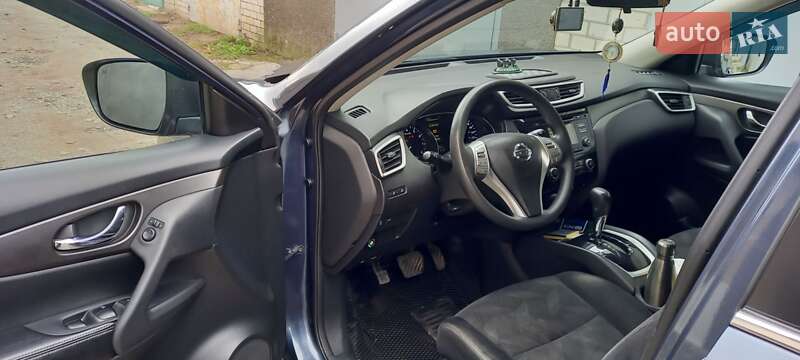 Внедорожник / Кроссовер Nissan Rogue 2014 в Житомире