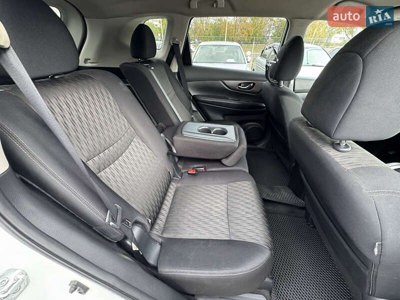 Позашляховик / Кросовер Nissan Rogue 2015 в Запоріжжі фото 25 Позашляховик / Кросовер Nissan Rogue 2015 в Запоріжжі