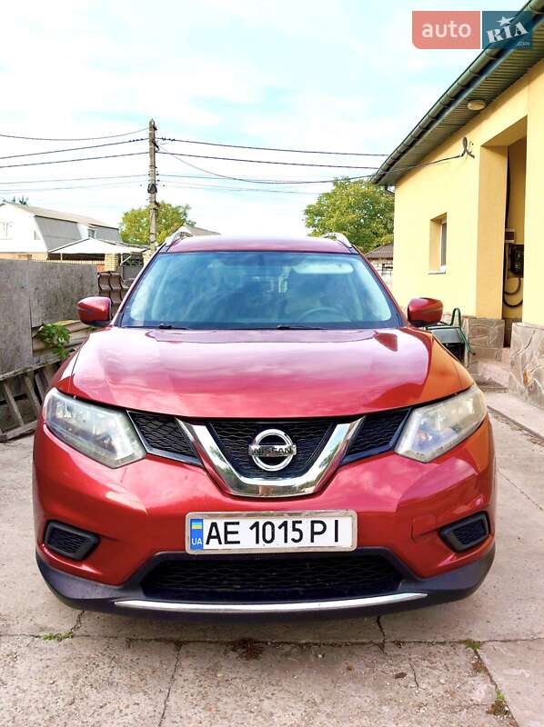 Внедорожник / Кроссовер Nissan Rogue 2015 в Днепре