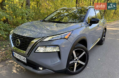Внедорожник / Кроссовер Nissan Rogue 2021 в Харькове